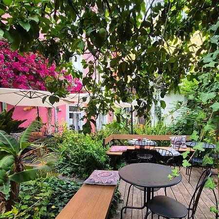 Tings Hotel