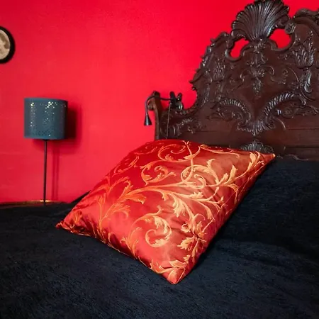 Tings Hotel 2*